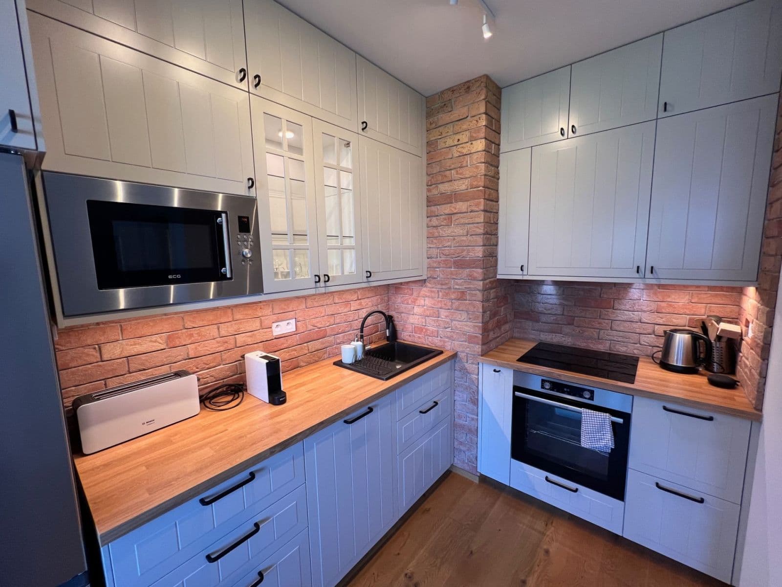 Prenájom bytu 2-izbový 40 m², Žižkova, Horoměřice, Středočeský kraj Prenájom bytu 2-izbový 40 m², Žižkova, Horoměřice, Středočeský kraj