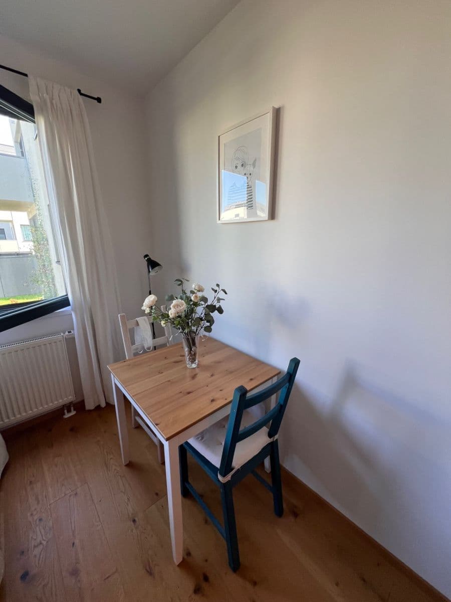 Prenájom bytu 2-izbový 40 m², Žižkova, Horoměřice, Středočeský kraj Prenájom bytu 2-izbový 40 m², Žižkova, Horoměřice, Středočeský kraj