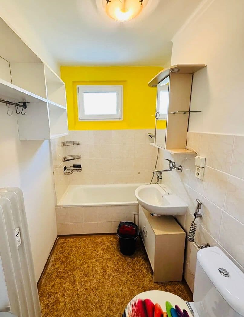 Prenájom bytu 2-izbový 40 m², Dlouhá, Horní Slavkov, Karlovarský kraj Prenájom bytu 2-izbový 40 m², Dlouhá, Horní Slavkov, Karlovarský kraj