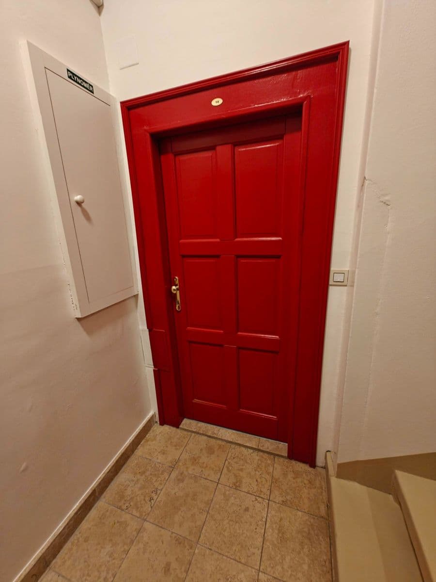 Prenájom bytu 1-izbový 34 m², Vlkova, Praha, Praha Prenájom bytu 1-izbový 34 m², Vlkova, Praha, Praha
