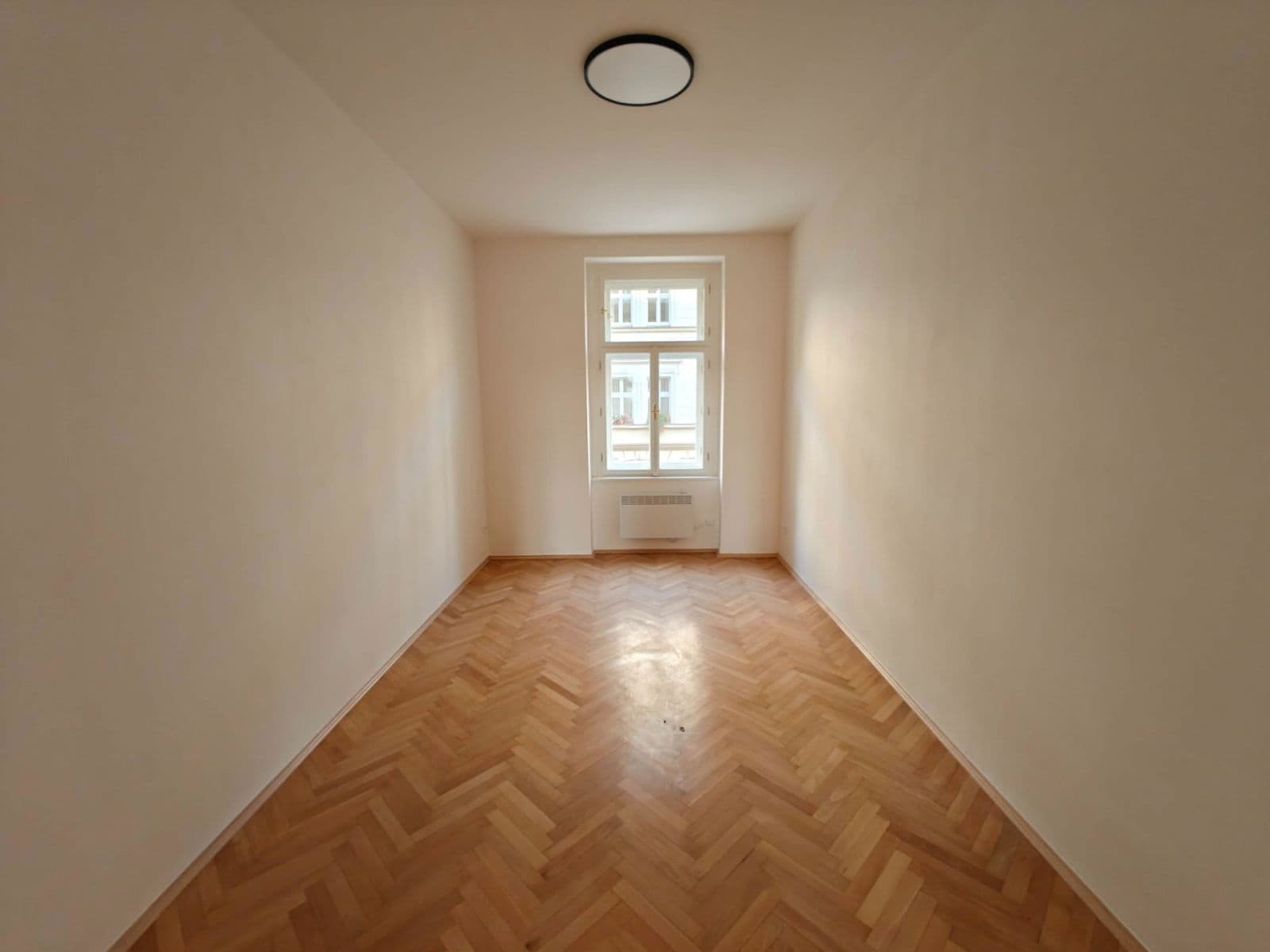 Prenájom bytu 1-izbový 34 m², Vlkova, Praha, Praha Prenájom bytu 1-izbový 34 m², Vlkova, Praha, Praha