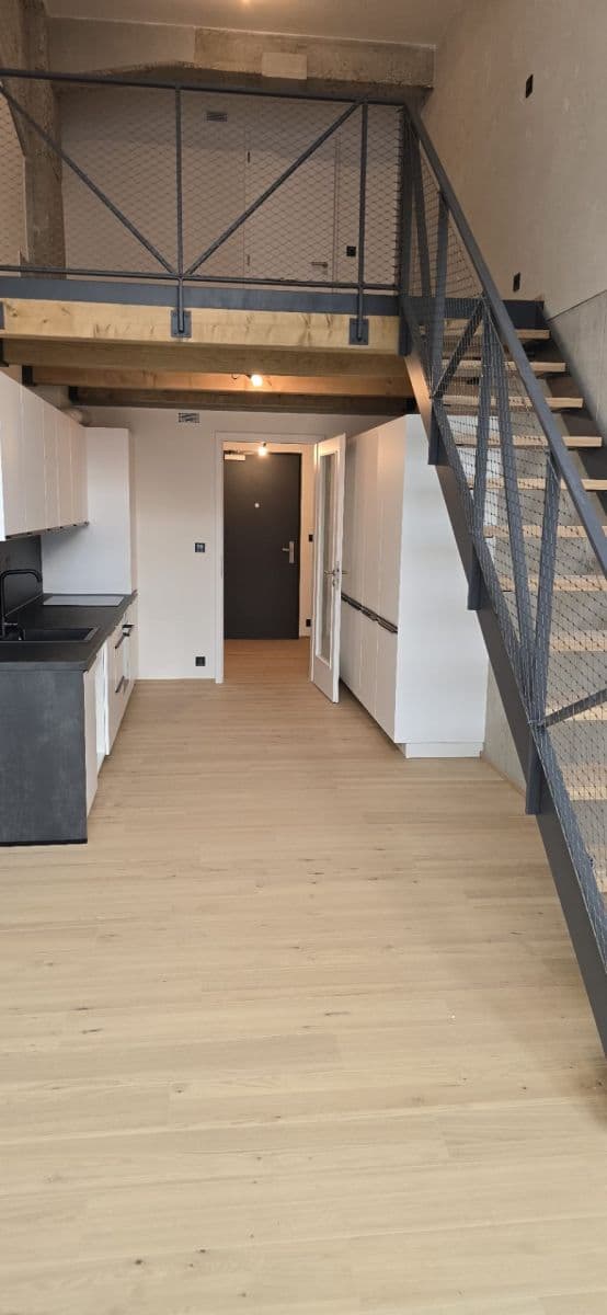 Prenájom bytu 2-izbový 58 m², Kolbenova, Praha, Praha Prenájom bytu 2-izbový 58 m², Kolbenova, Praha, Praha