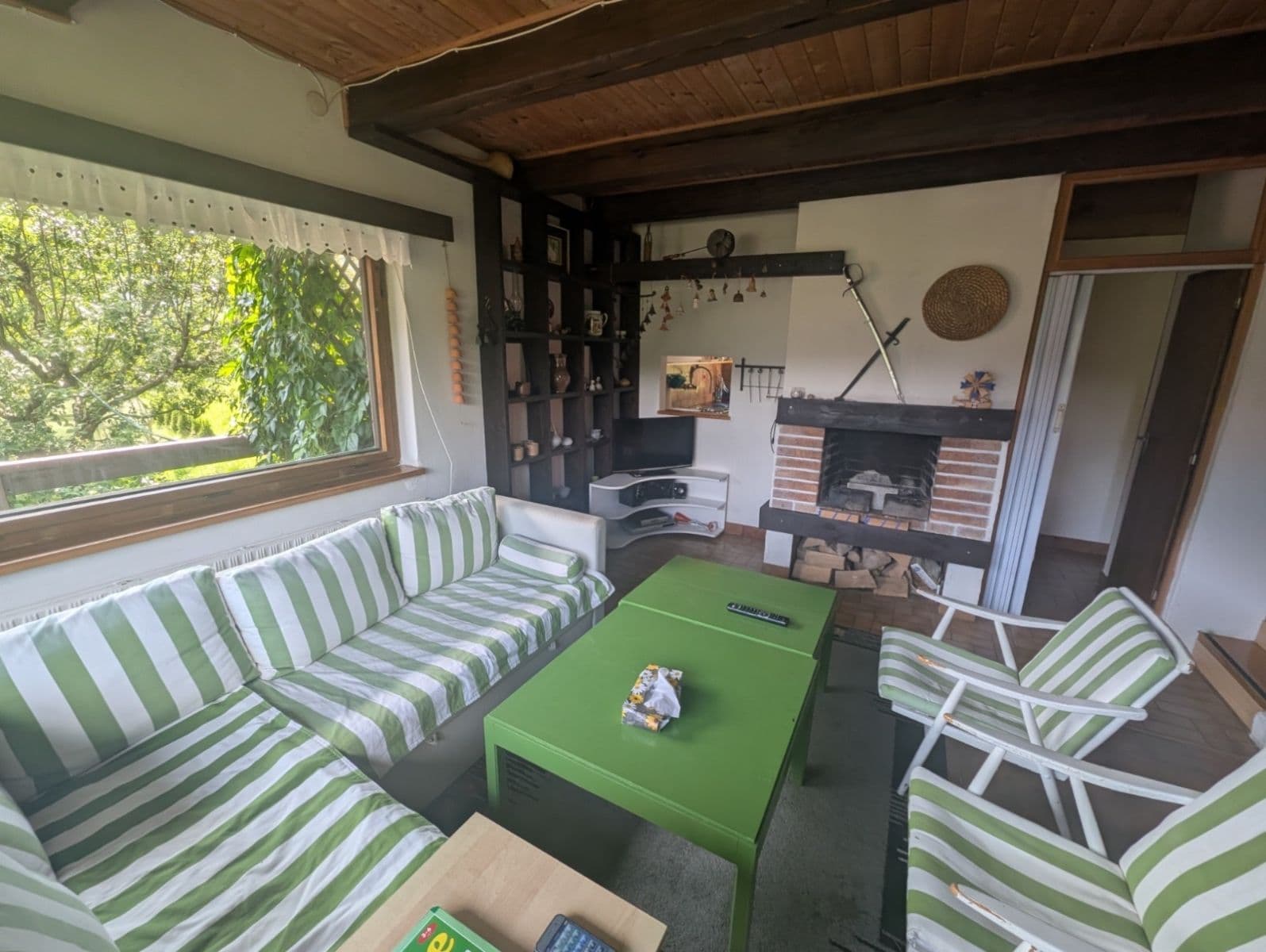 Predaj rekreačného objektu 120 m², pozemek 1.159 m², Liptál, Zlínský kraj Predaj rekreačného objektu 120 m², pozemek 1.159 m², Liptál, Zlínský kraj