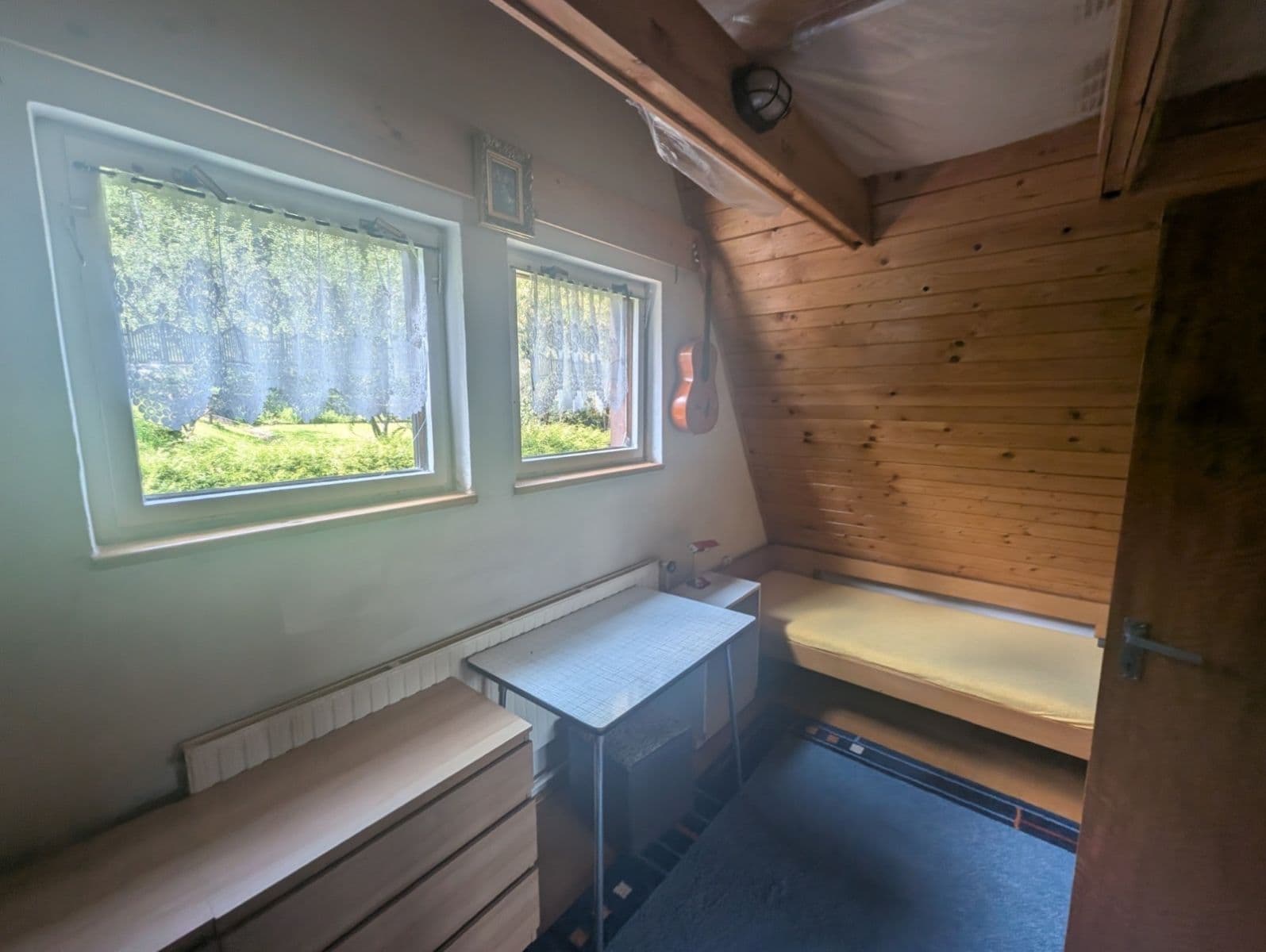 Predaj rekreačného objektu 120 m², pozemek 1.159 m², Liptál, Zlínský kraj Predaj rekreačného objektu 120 m², pozemek 1.159 m², Liptál, Zlínský kraj