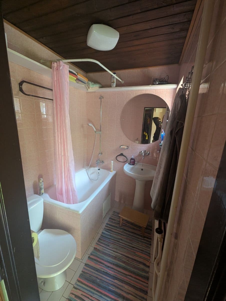 Predaj rekreačného objektu 120 m², pozemek 1.159 m², Liptál, Zlínský kraj Predaj rekreačného objektu 120 m², pozemek 1.159 m², Liptál, Zlínský kraj