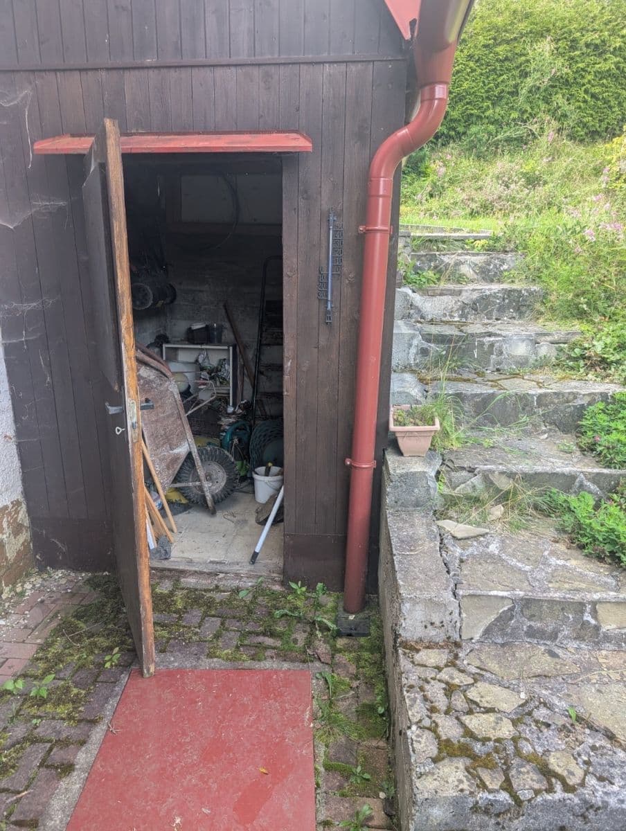 Predaj rekreačného objektu 120 m², pozemek 1.159 m², Liptál, Zlínský kraj Predaj rekreačného objektu 120 m², pozemek 1.159 m², Liptál, Zlínský kraj