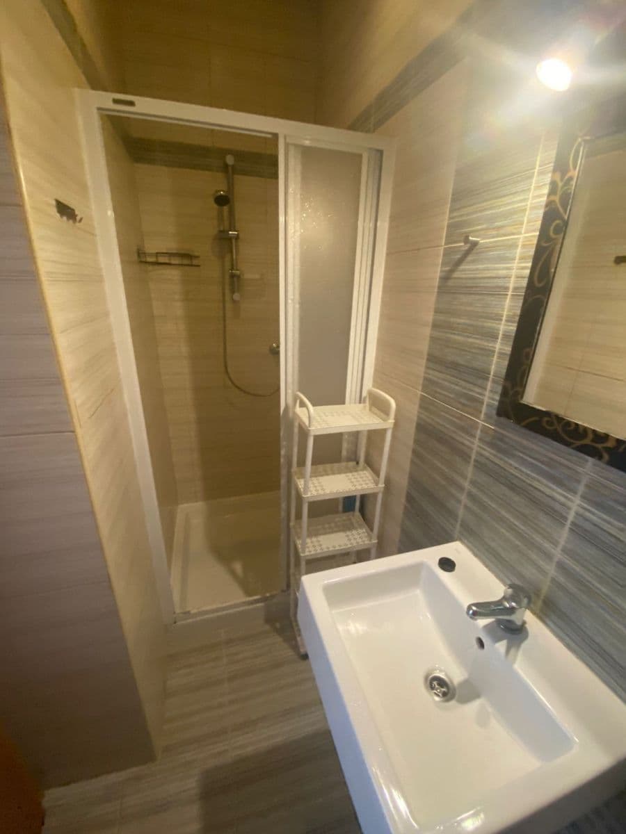 Prenájom bytu 1-izbový 21 m², U Tvrze, Praha, Praha Prenájom bytu 1-izbový 21 m², U Tvrze, Praha, Praha