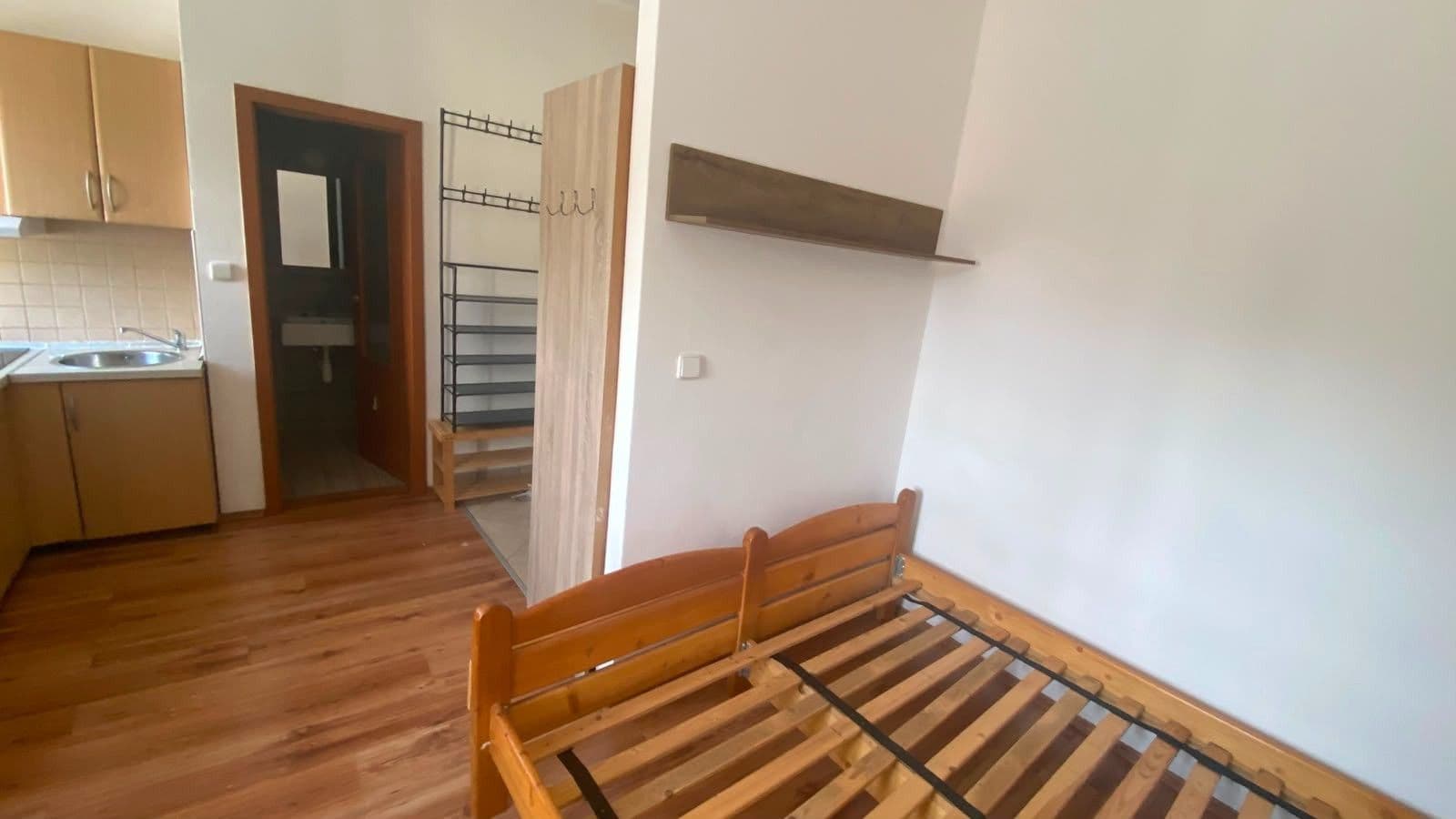 Prenájom bytu 1-izbový 21 m², U Tvrze, Praha, Praha Prenájom bytu 1-izbový 21 m², U Tvrze, Praha, Praha