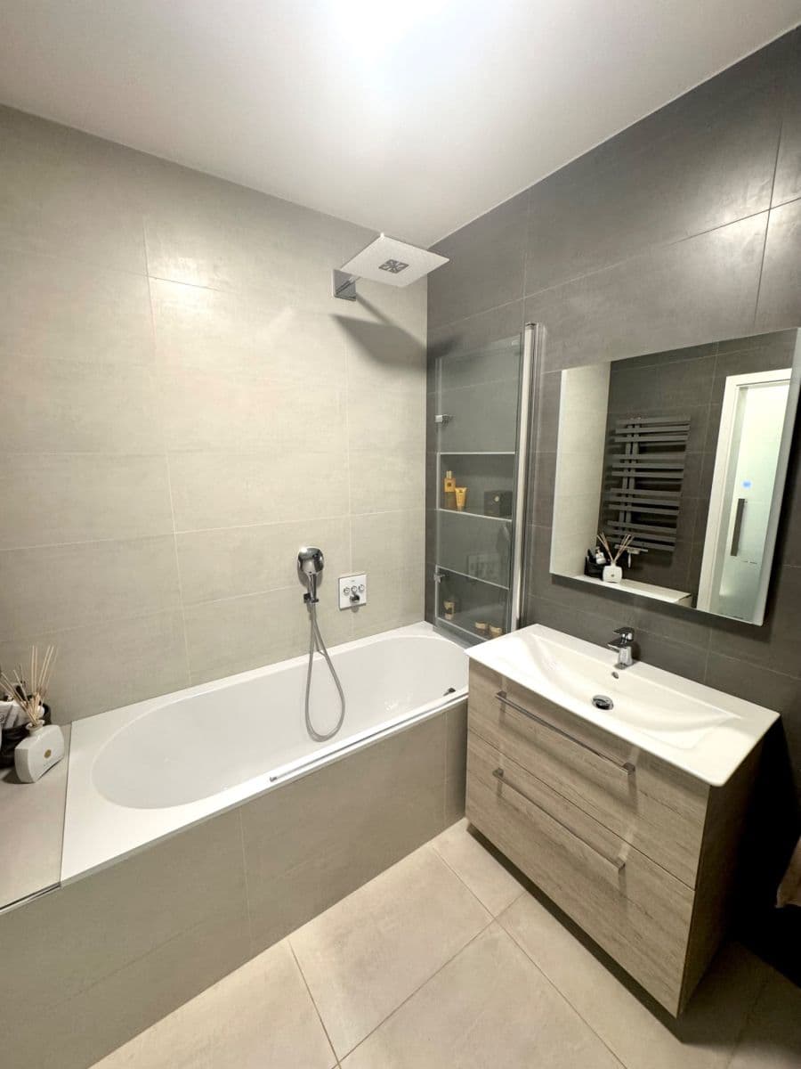 Predaj bytu 3-izbový 70 m², Nad Paloučkem, Beroun, Středočeský kraj Predaj bytu 3-izbový 70 m², Nad Paloučkem, Beroun, Středočeský kraj