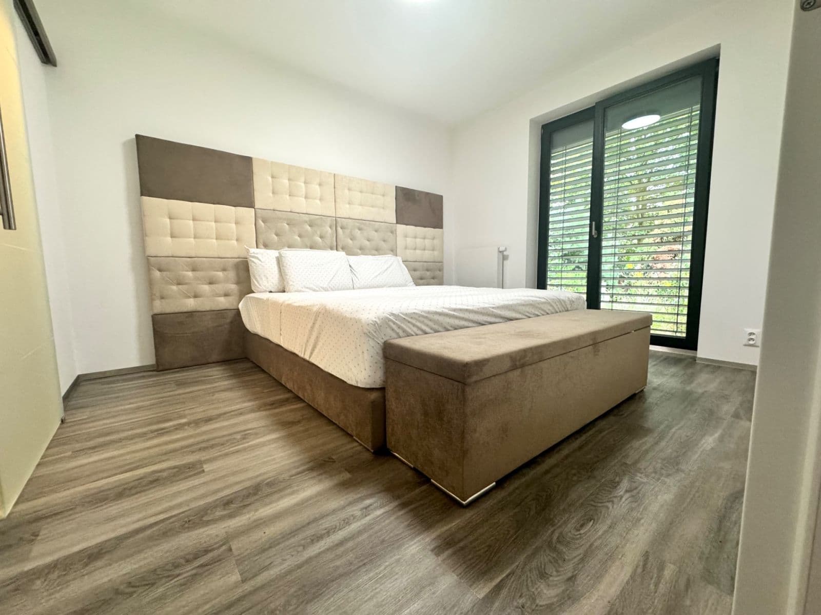 Predaj bytu 3-izbový 70 m², Nad Paloučkem, Beroun, Středočeský kraj Predaj bytu 3-izbový 70 m², Nad Paloučkem, Beroun, Středočeský kraj