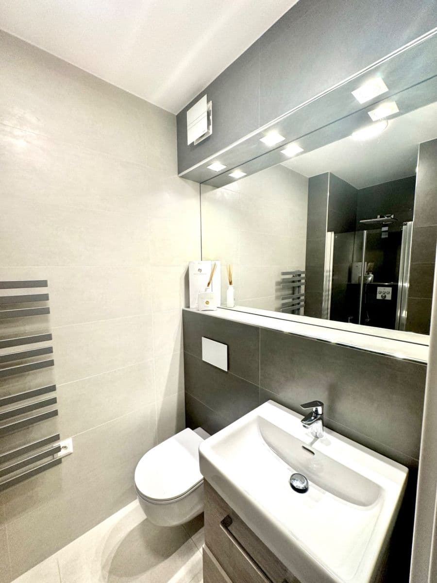 Predaj bytu 3-izbový 70 m², Nad Paloučkem, Beroun, Středočeský kraj Predaj bytu 3-izbový 70 m², Nad Paloučkem, Beroun, Středočeský kraj