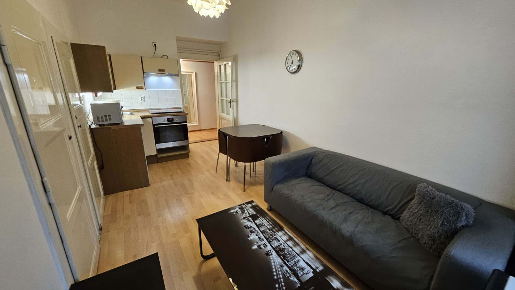 Prenájom bytu 2-izbový 42 m², Horní, Praha, Praha Prenájom bytu 2-izbový 42 m², Horní, Praha, Praha
