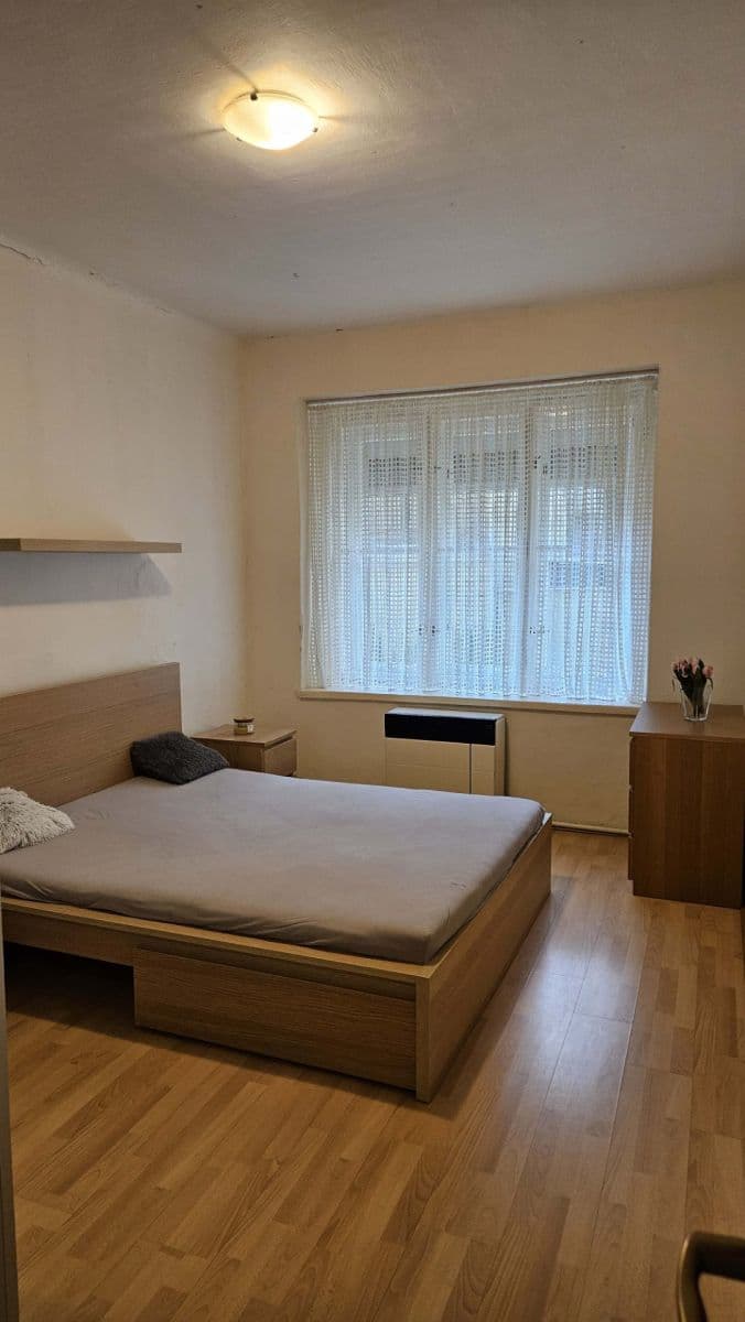 Prenájom bytu 2-izbový 42 m², Horní, Praha, Praha Prenájom bytu 2-izbový 42 m², Horní, Praha, Praha
