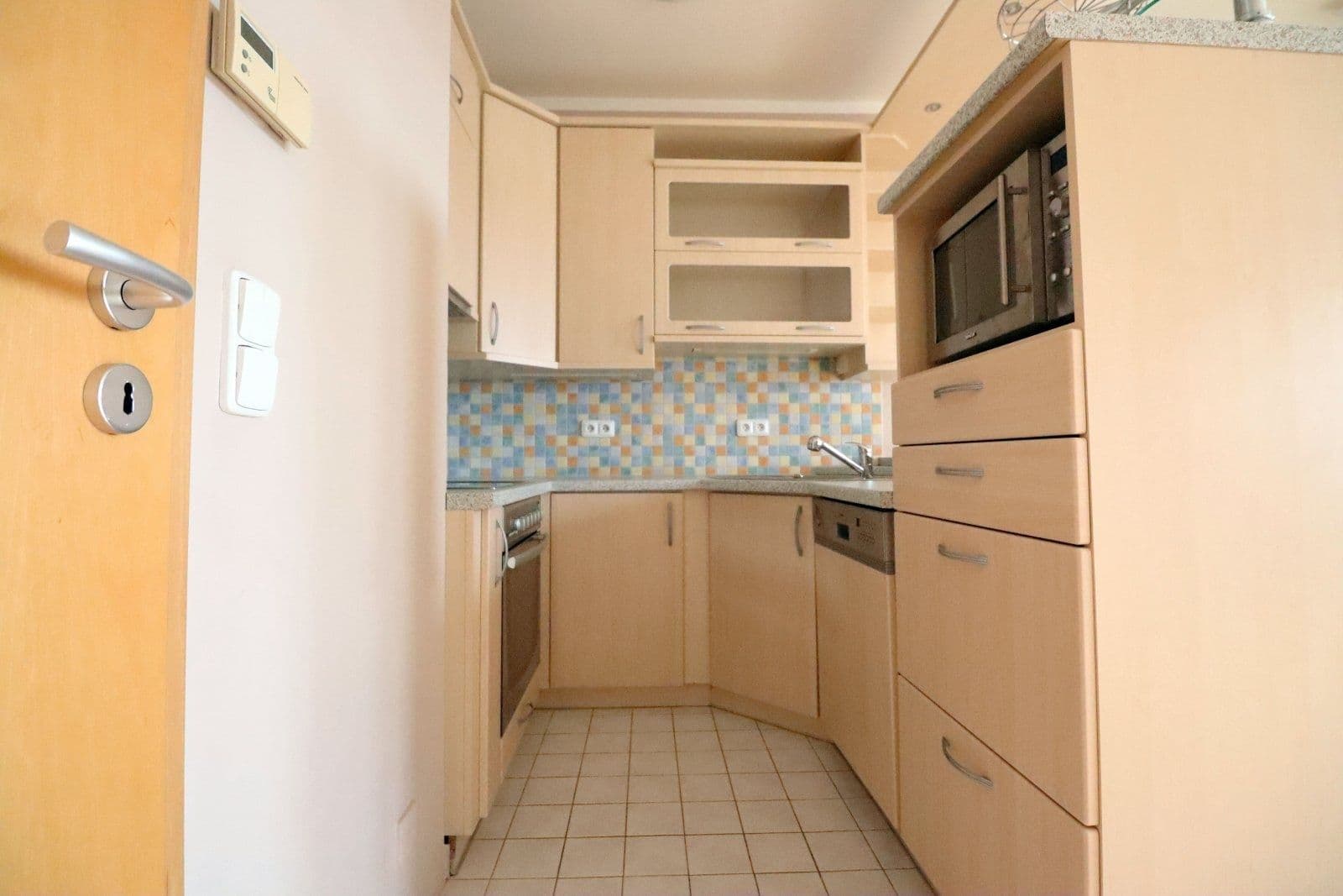 Prenájom bytu 3-izbový 81 m², Hořelické náměstí, Rudná, Středočeský kraj Prenájom bytu 3-izbový 81 m², Hořelické náměstí, Rudná, Středočeský kraj