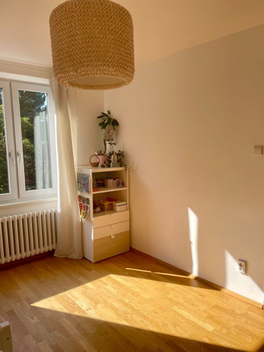 Prenájom bytu 3-izbový 89 m², K Červenému vrchu, Praha, Praha Prenájom bytu 3-izbový 89 m², K Červenému vrchu, Praha, Praha