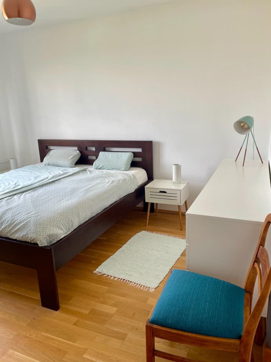 Prenájom bytu 3-izbový 89 m², K Červenému vrchu, Praha, Praha Prenájom bytu 3-izbový 89 m², K Červenému vrchu, Praha, Praha