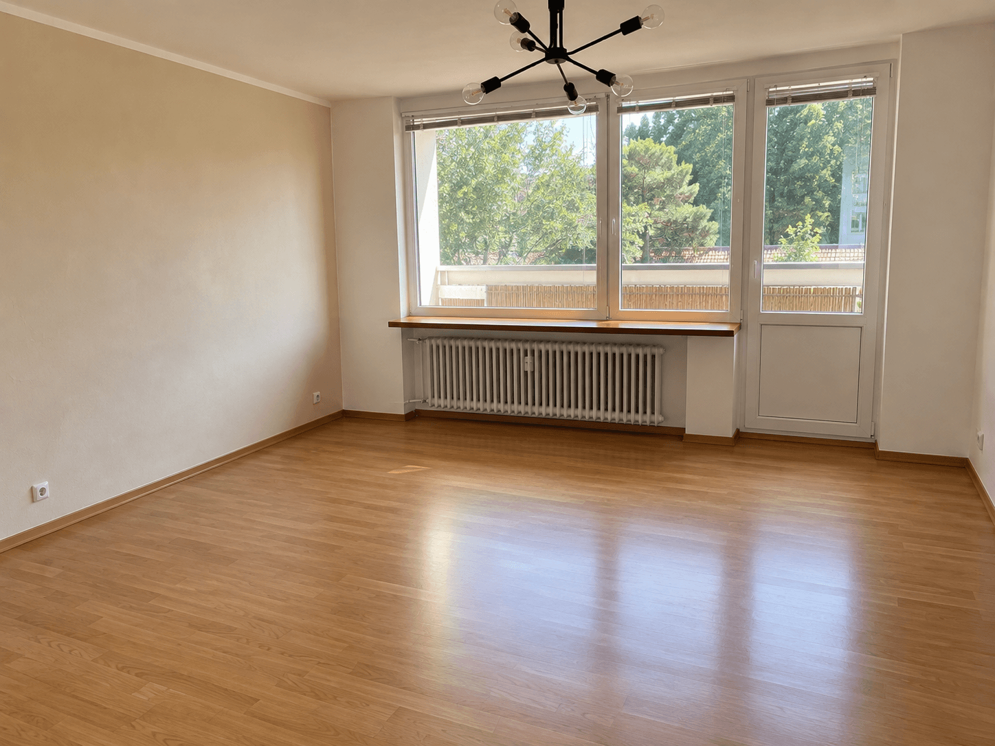 Prenájom bytu 3-izbový 89 m², K Červenému vrchu, Praha, Praha Prenájom bytu 3-izbový 89 m², K Červenému vrchu, Praha, Praha