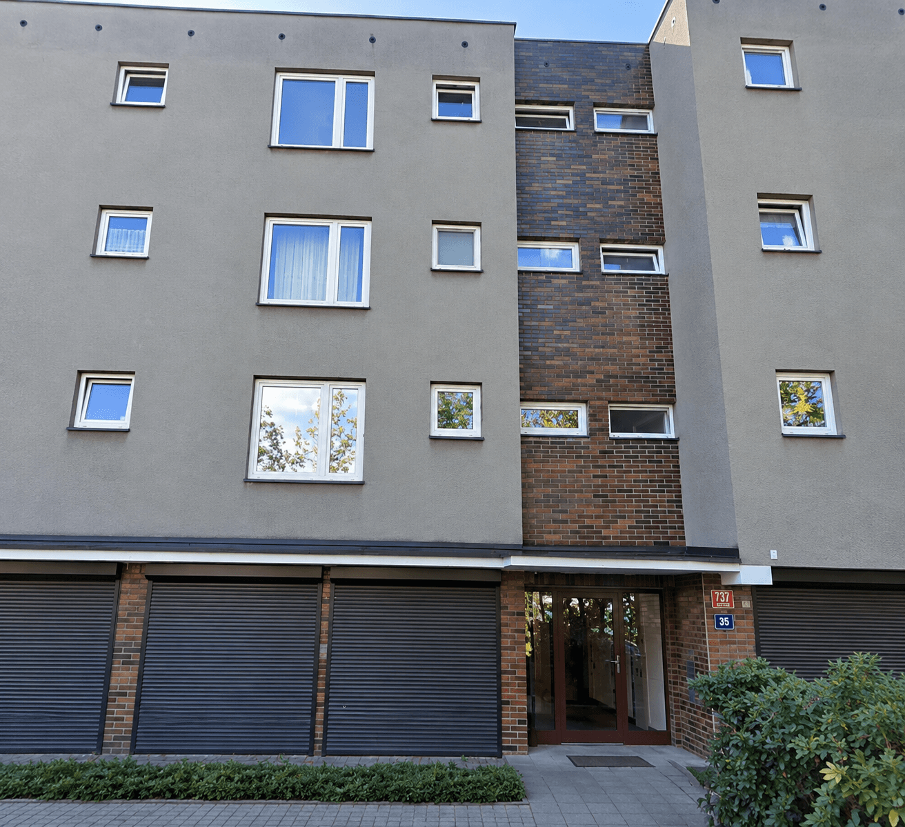 Prenájom bytu 3-izbový 89 m², K Červenému vrchu, Praha, Praha Prenájom bytu 3-izbový 89 m², K Červenému vrchu, Praha, Praha