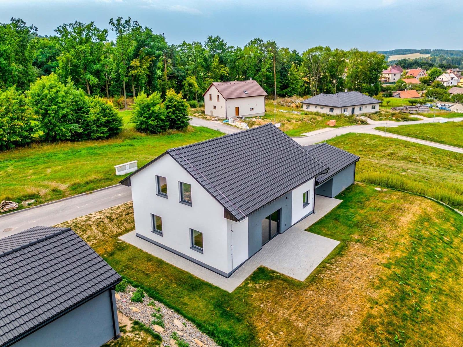 Predaj domu 248 m², pozemek 1.000 m², Louňovice pod Blaníkem, Středočeský kraj Predaj domu 248 m², pozemek 1.000 m², Louňovice pod Blaníkem, Středočeský kraj