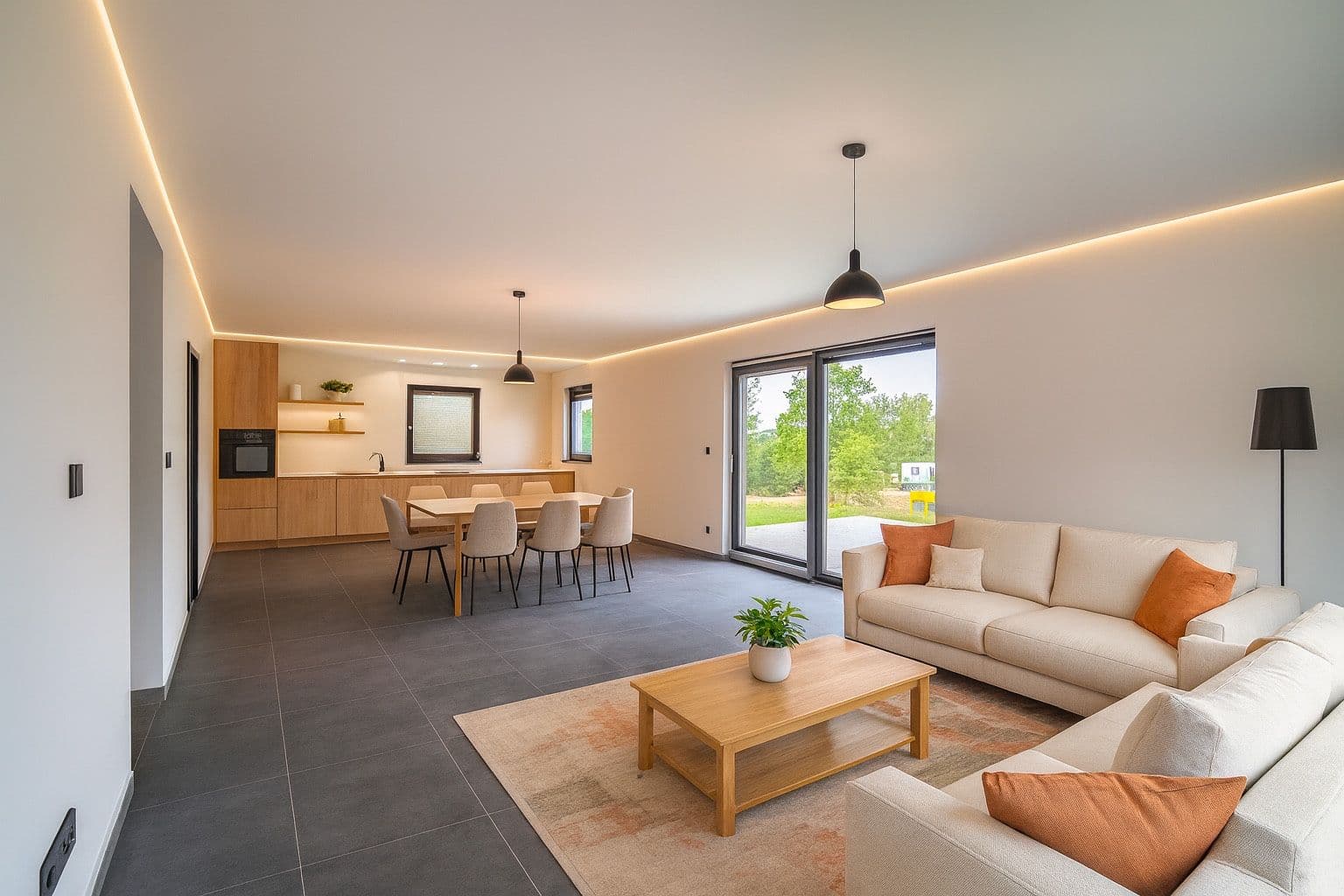 Predaj domu 248 m², pozemek 1.000 m², Louňovice pod Blaníkem, Středočeský kraj Predaj domu 248 m², pozemek 1.000 m², Louňovice pod Blaníkem, Středočeský kraj