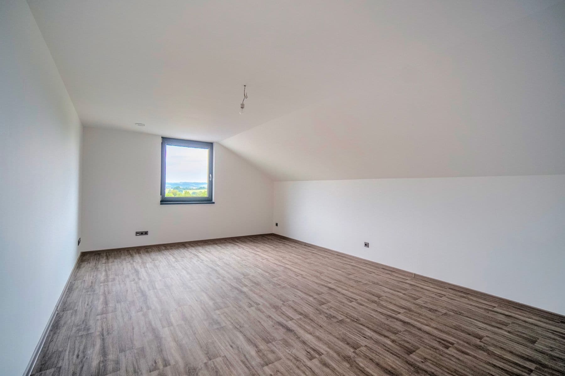Predaj domu 248 m², pozemek 1.000 m², Louňovice pod Blaníkem, Středočeský kraj Predaj domu 248 m², pozemek 1.000 m², Louňovice pod Blaníkem, Středočeský kraj