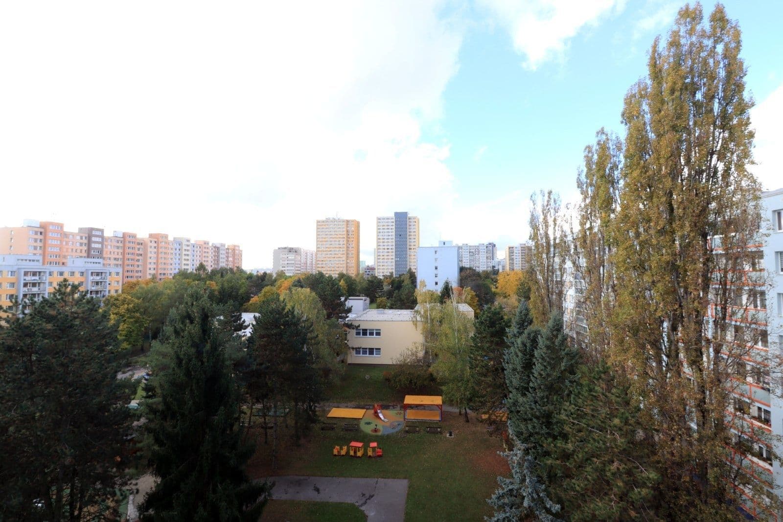 Prenájom bytu 3-izbový 70 m², Štichova, Praha, Praha Prenájom bytu 3-izbový 70 m², Štichova, Praha, Praha