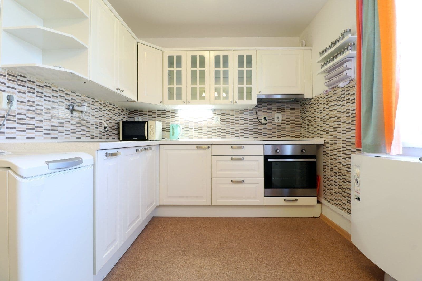 Prenájom bytu 2-izbový 71 m², náměstí U lípy svobody, Praha, Praha Prenájom bytu 2-izbový 71 m², náměstí U lípy svobody, Praha, Praha