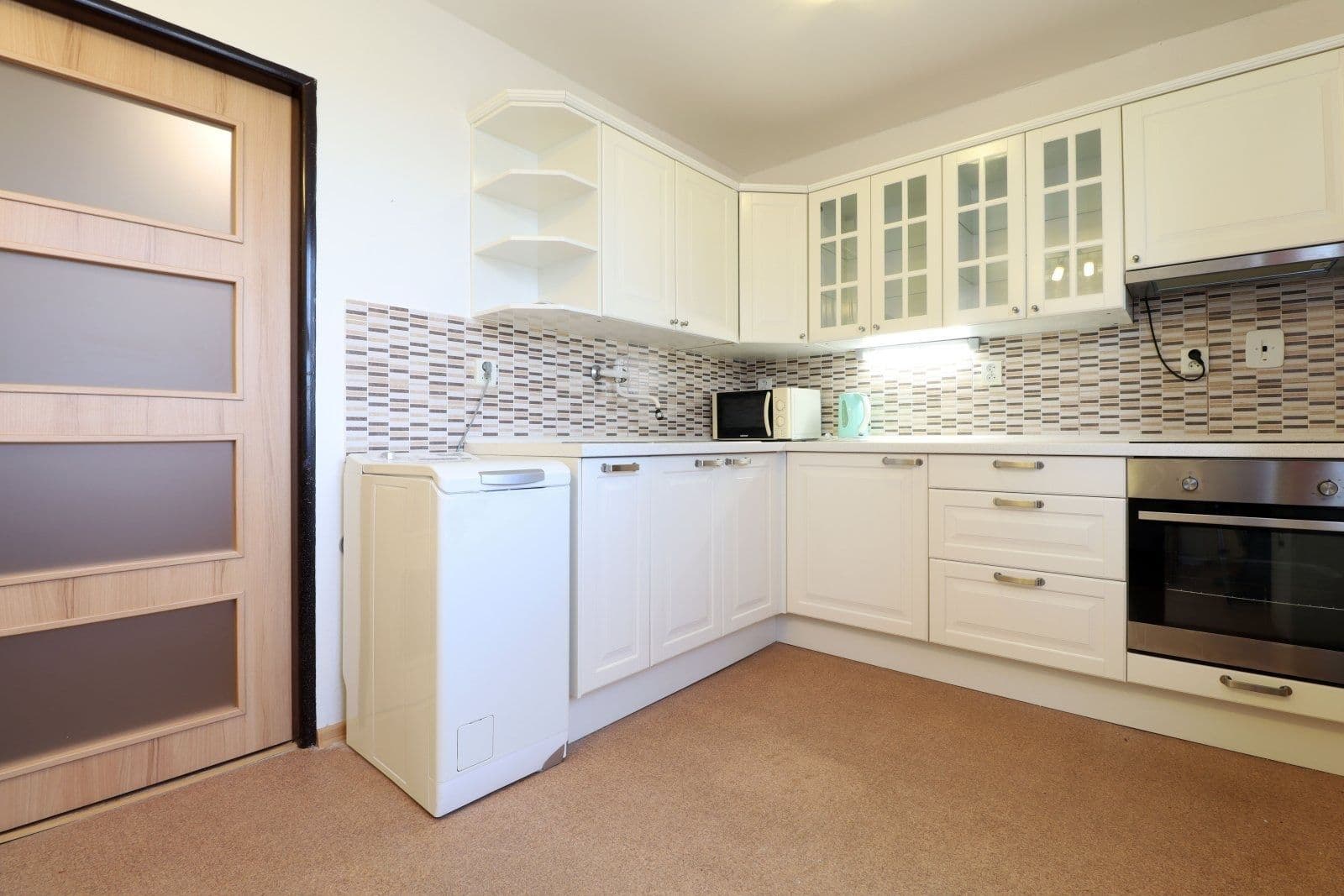 Prenájom bytu 2-izbový 71 m², náměstí U lípy svobody, Praha, Praha Prenájom bytu 2-izbový 71 m², náměstí U lípy svobody, Praha, Praha