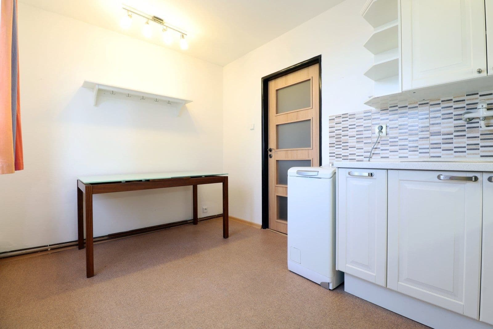 Prenájom bytu 2-izbový 71 m², náměstí U lípy svobody, Praha, Praha Prenájom bytu 2-izbový 71 m², náměstí U lípy svobody, Praha, Praha