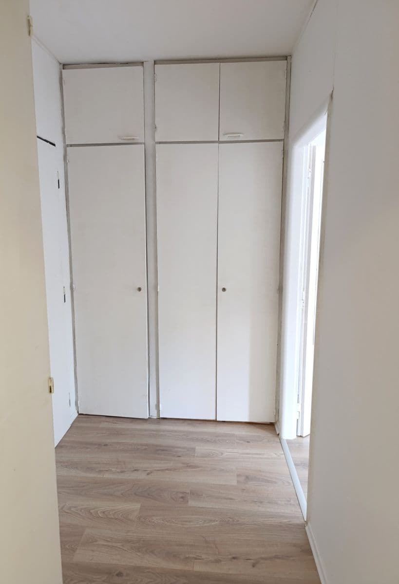 Prenájom bytu 2-izbový 38 m², Sládkovičova, Praha, Praha Prenájom bytu 2-izbový 38 m², Sládkovičova, Praha, Praha