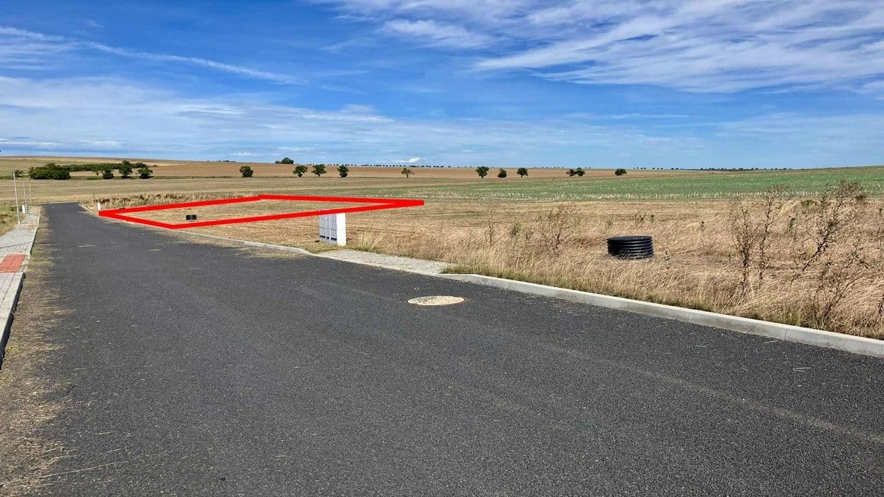 Predaj pozemku 1.160 m², Všetaty, Středočeský kraj Predaj pozemku 1.160 m², Všetaty, Středočeský kraj