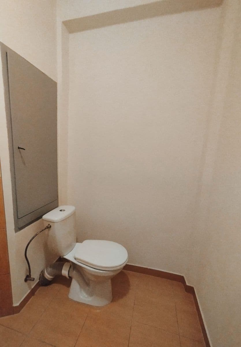 Prenájom bytu 1-izbový 28 m², Majakovského, Karlovy Vary, Karlovarský kraj Prenájom bytu 1-izbový 28 m², Majakovského, Karlovy Vary, Karlovarský kraj