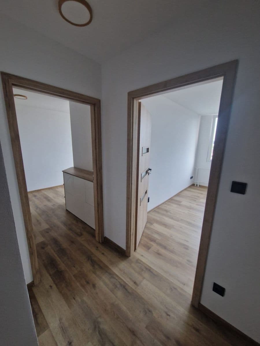 Predaj bytu 2-izbový 44 m², Křivenická, Praha, Praha Predaj bytu 2-izbový 44 m², Křivenická, Praha, Praha