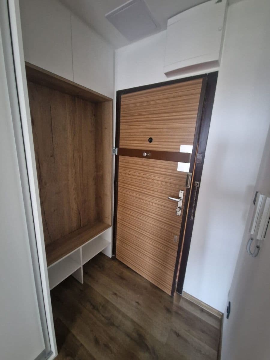 Predaj bytu 2-izbový 44 m², Křivenická, Praha, Praha Predaj bytu 2-izbový 44 m², Křivenická, Praha, Praha