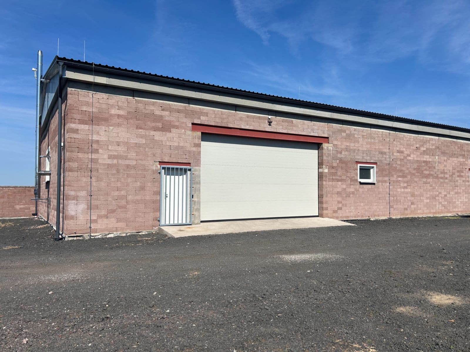 Prenájom nebytového priestoru 308 m², Starý Bydžov, Královéhradecký kraj Prenájom nebytového priestoru 308 m², Starý Bydžov, Královéhradecký kraj