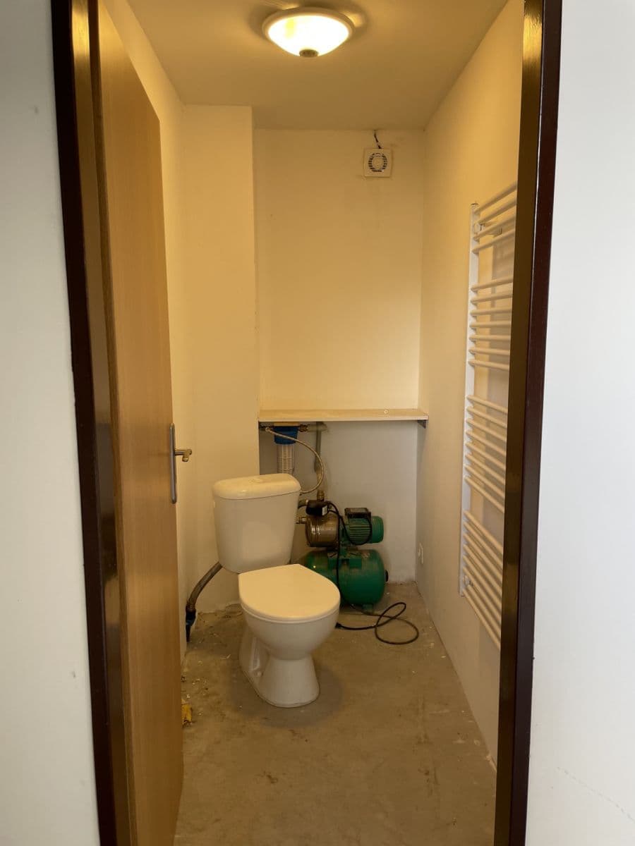 Prenájom nebytového priestoru 308 m², Starý Bydžov, Královéhradecký kraj Prenájom nebytového priestoru 308 m², Starý Bydžov, Královéhradecký kraj