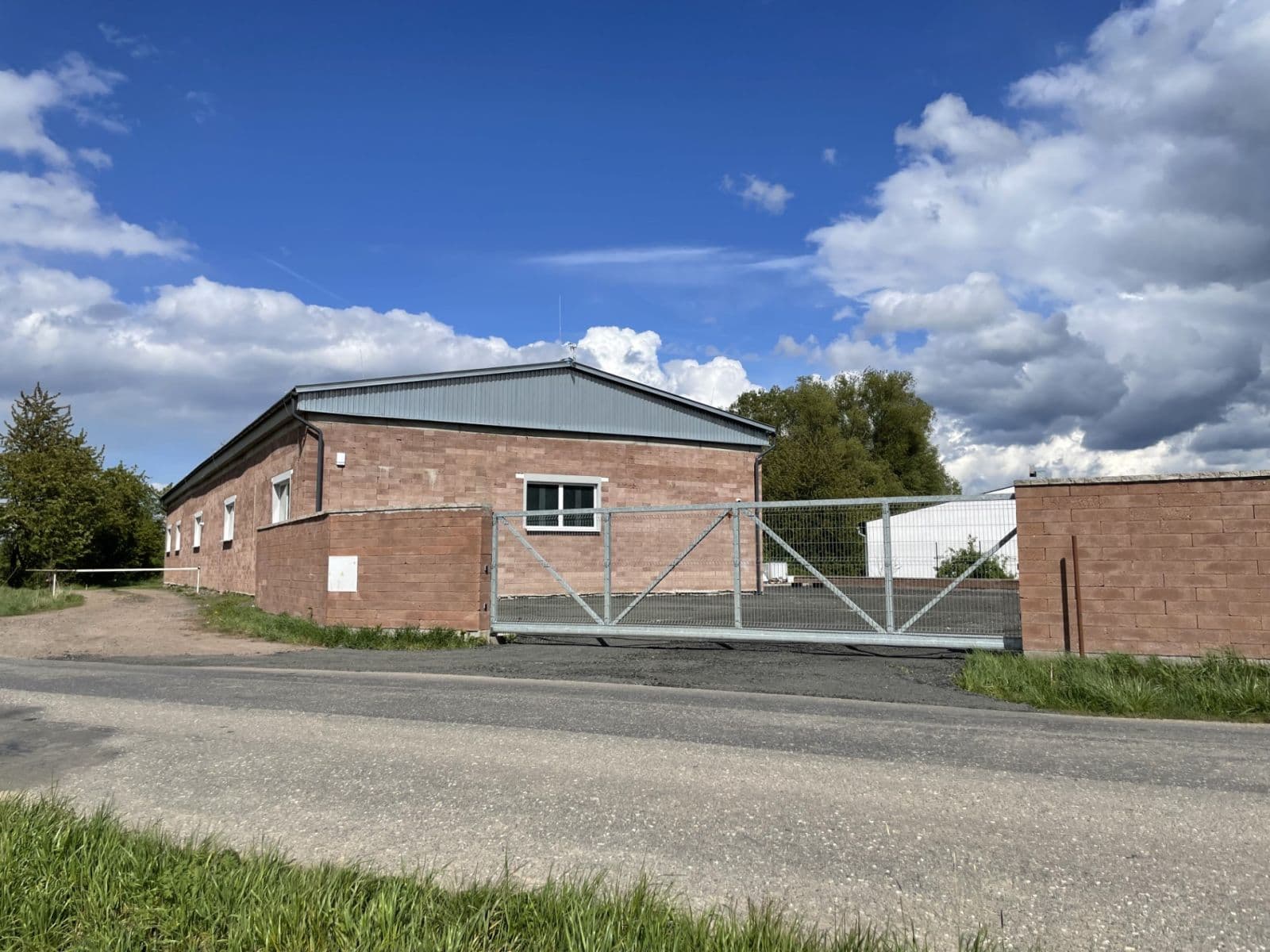 Prenájom nebytového priestoru 308 m², Starý Bydžov, Královéhradecký kraj Prenájom nebytového priestoru 308 m², Starý Bydžov, Královéhradecký kraj