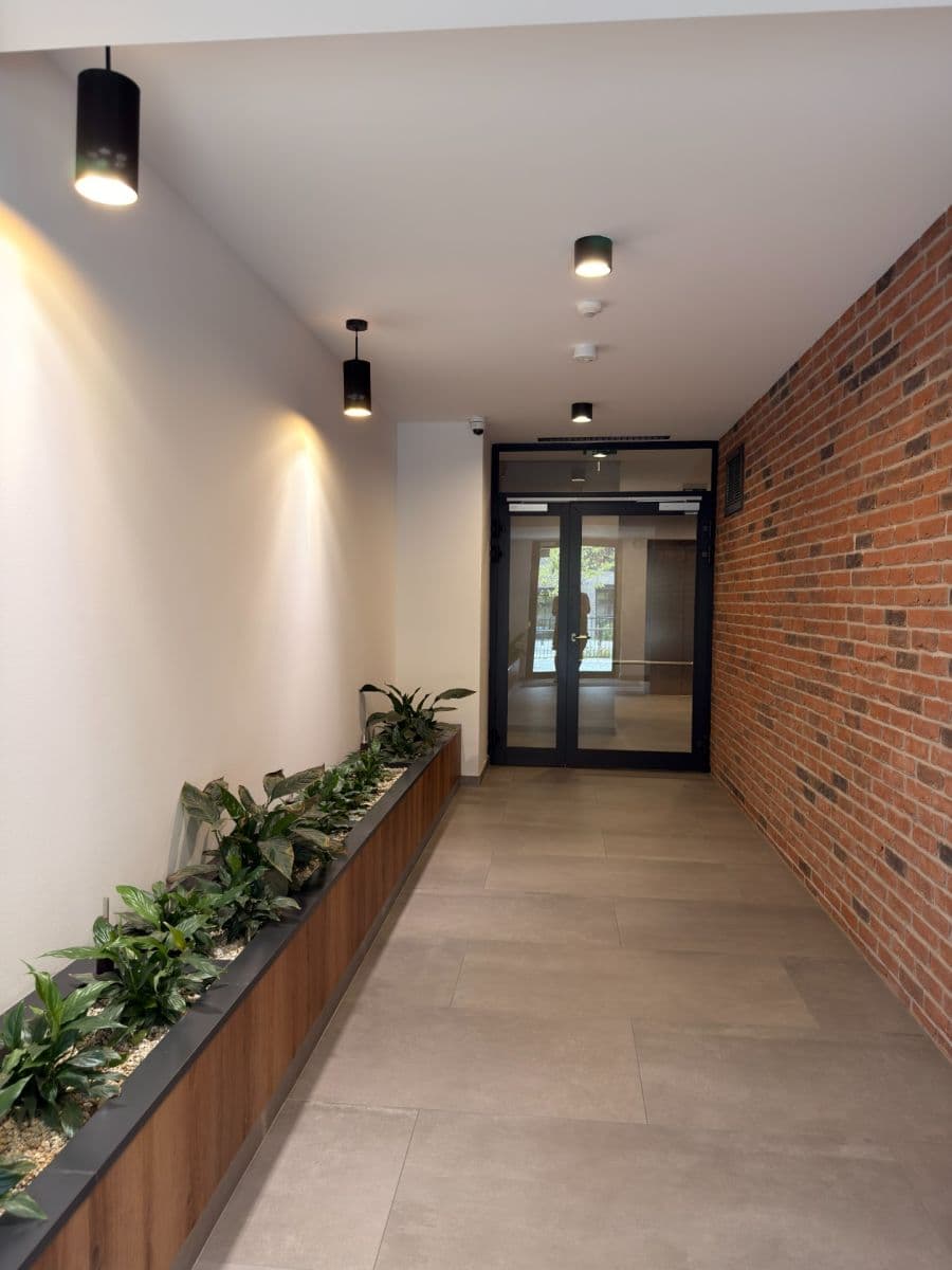Prenájom bytu 1-izbový 35 m², Vladimíra Kobranova, Praha, Praha Prenájom bytu 1-izbový 35 m², Vladimíra Kobranova, Praha, Praha