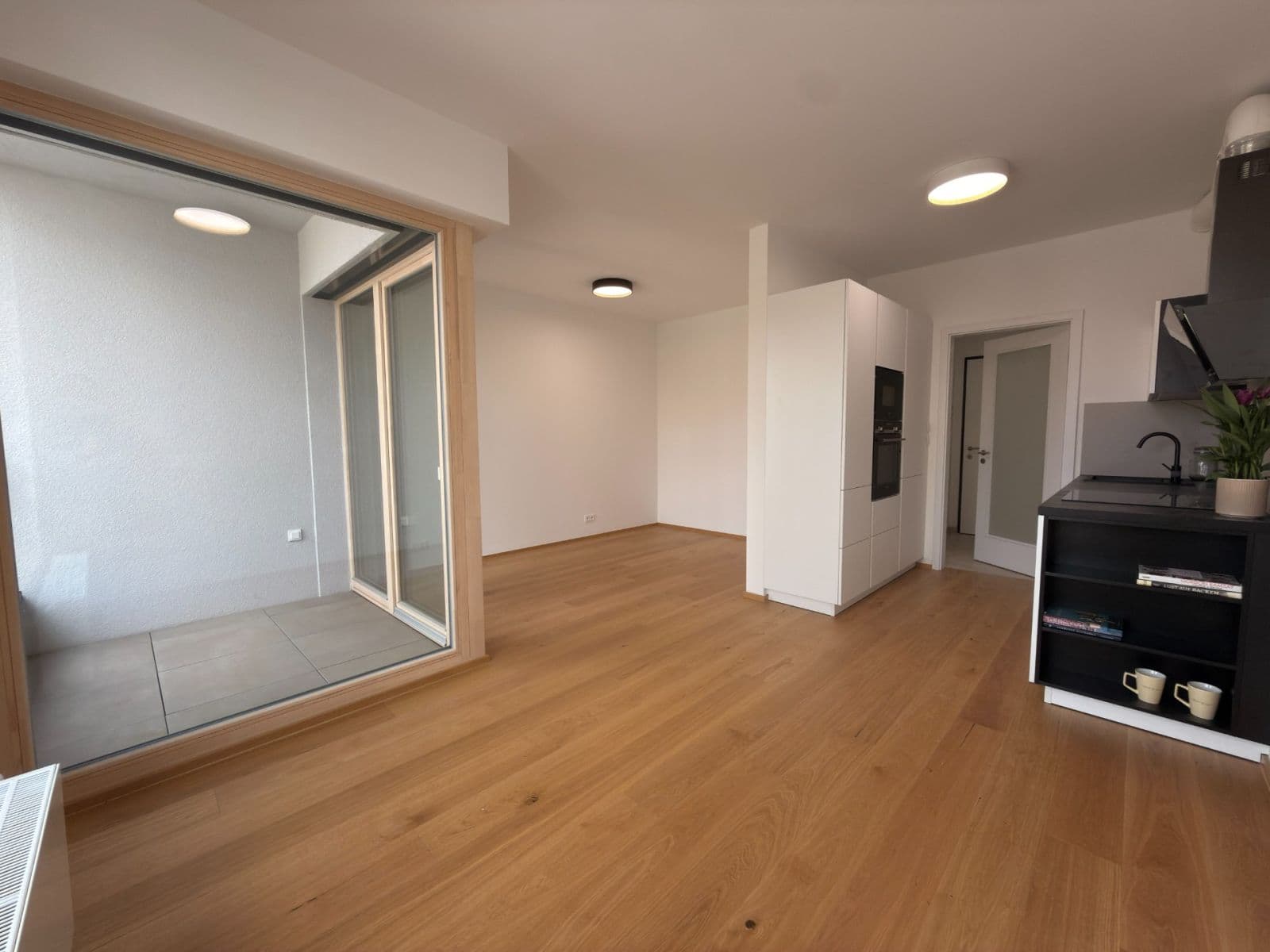 Prenájom bytu 1-izbový 35 m², Vladimíra Kobranova, Praha, Praha Prenájom bytu 1-izbový 35 m², Vladimíra Kobranova, Praha, Praha