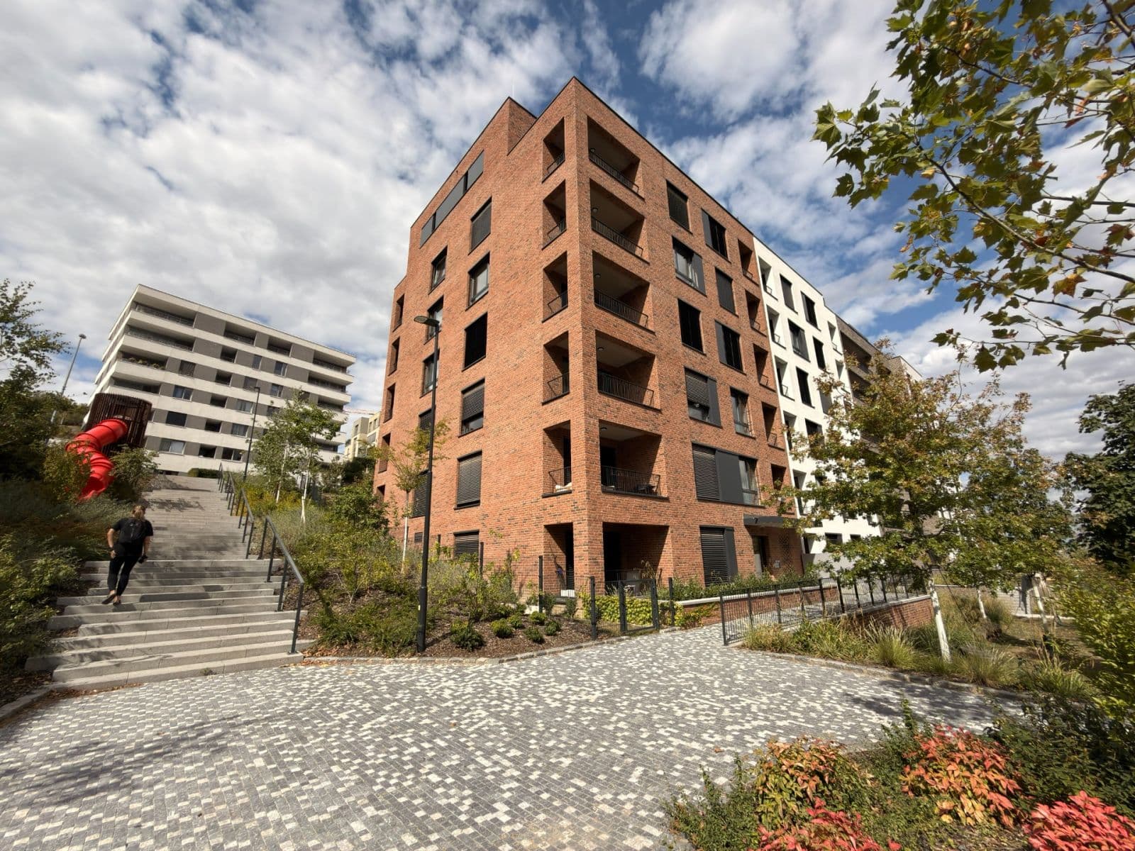 Prenájom bytu 1-izbový 35 m², Vladimíra Kobranova, Praha, Praha Prenájom bytu 1-izbový 35 m², Vladimíra Kobranova, Praha, Praha