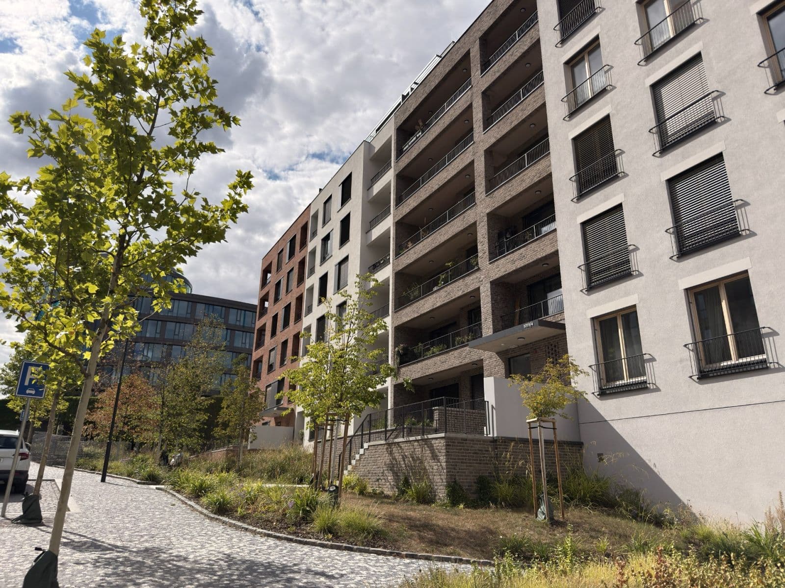 Prenájom bytu 1-izbový 35 m², Vladimíra Kobranova, Praha, Praha Prenájom bytu 1-izbový 35 m², Vladimíra Kobranova, Praha, Praha