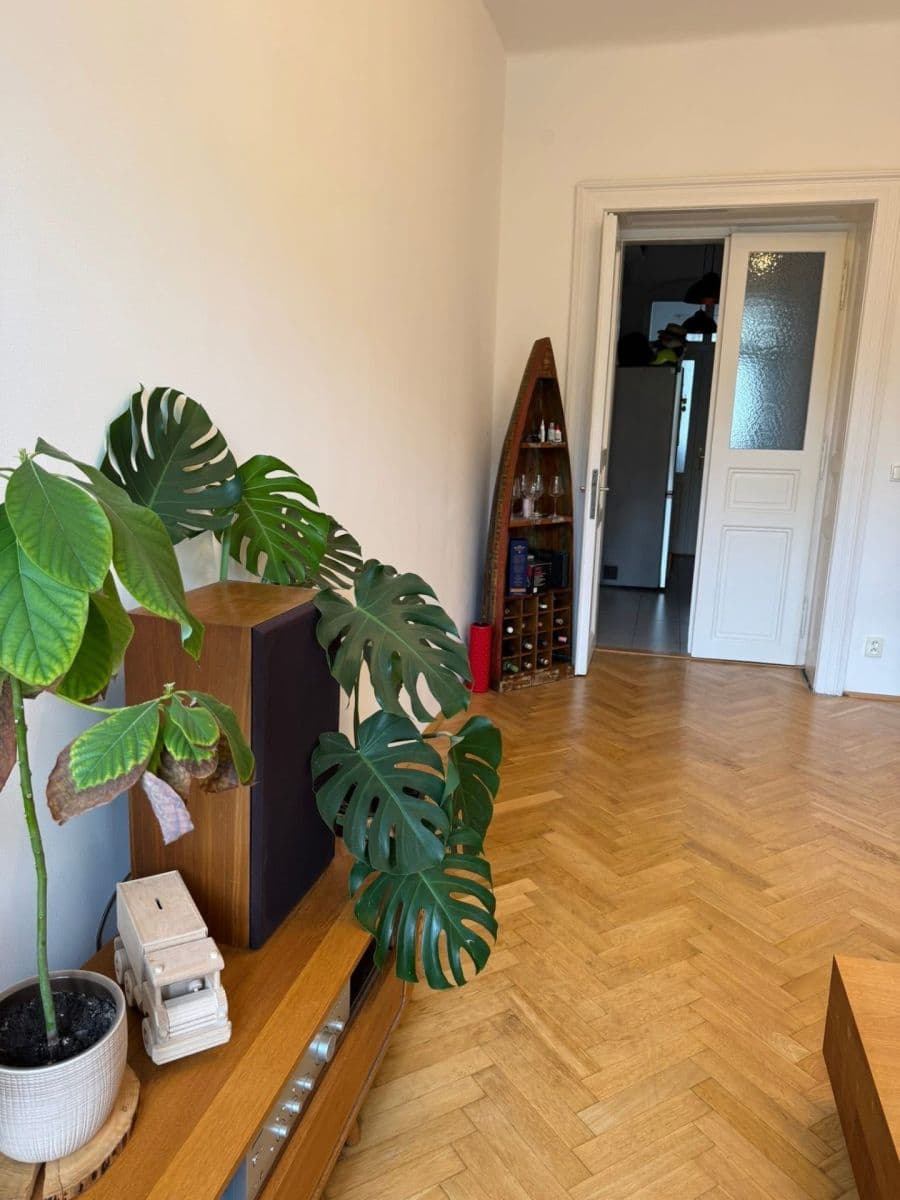 Prenájom bytu 2-izbový 51 m², Seifertova, Praha, Praha Prenájom bytu 2-izbový 51 m², Seifertova, Praha, Praha