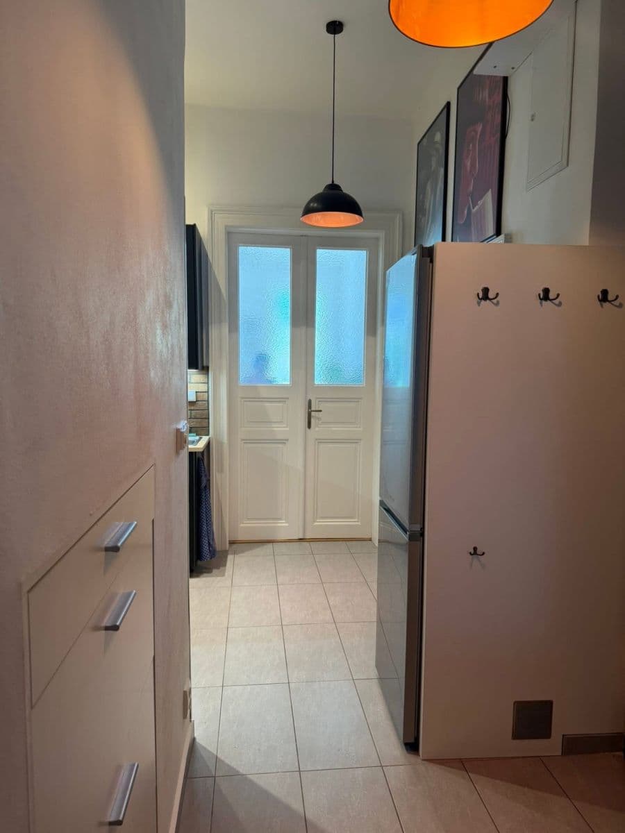 Prenájom bytu 2-izbový 51 m², Seifertova, Praha, Praha Prenájom bytu 2-izbový 51 m², Seifertova, Praha, Praha