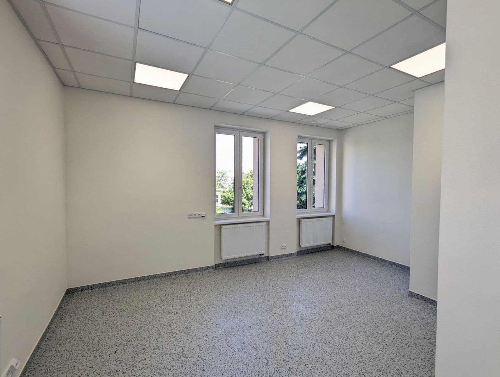 Prenájom nebytového priestoru 72 m², Krupská, Praha, Praha Prenájom nebytového priestoru 72 m², Krupská, Praha, Praha