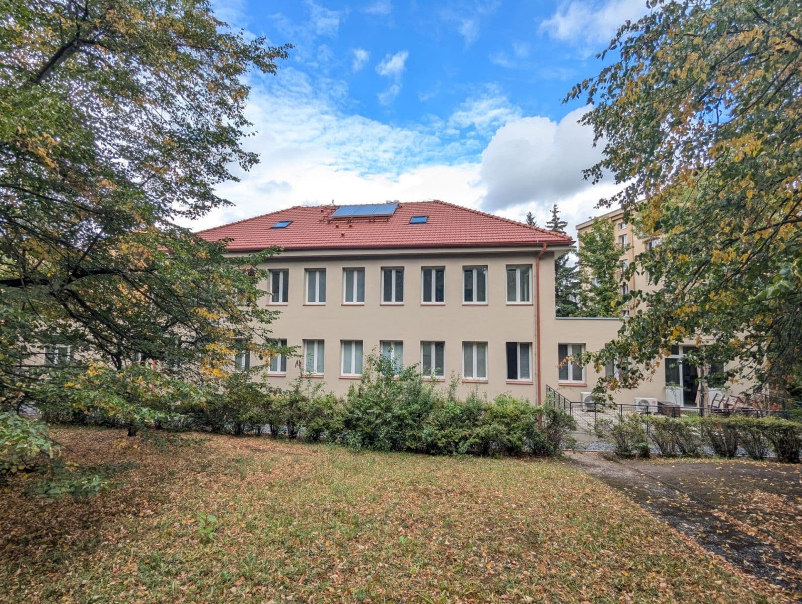 Prenájom nebytového priestoru 72 m², Krupská, Praha, Praha Prenájom nebytového priestoru 72 m², Krupská, Praha, Praha