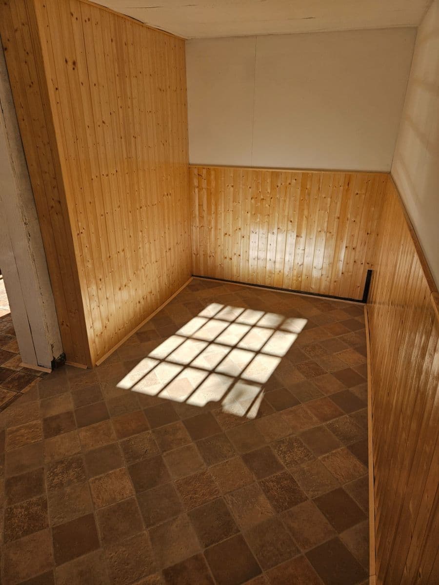 Predaj rekreačného objektu 28 m², pozemek 461 m², K Pazderkám, Praha, Praha Predaj rekreačného objektu 28 m², pozemek 461 m², K Pazderkám, Praha, Praha