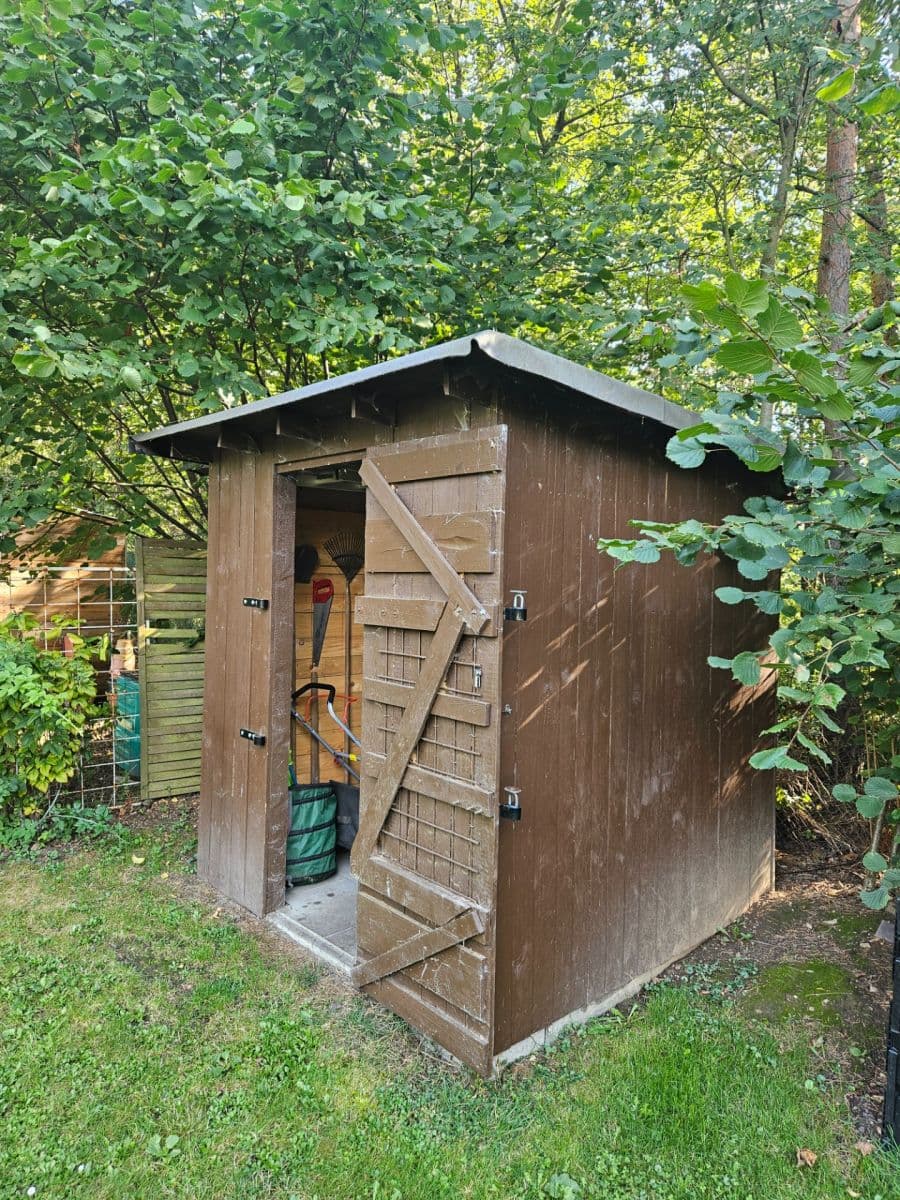 Predaj rekreačného objektu 28 m², pozemek 461 m², K Pazderkám, Praha, Praha Predaj rekreačného objektu 28 m², pozemek 461 m², K Pazderkám, Praha, Praha