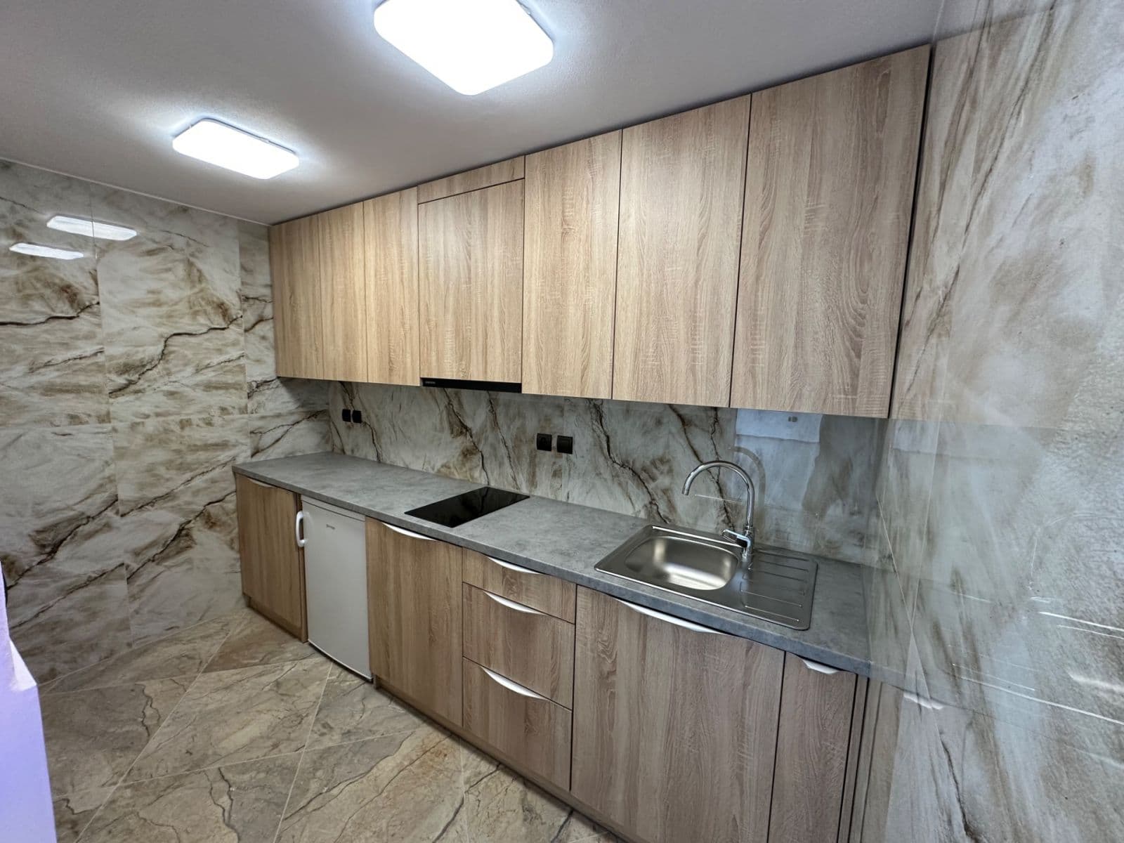 Prenájom kancelárie 150 m², Nábrežie M.R. Štefánika, Ružomberok, Žilinský kraj Prenájom kancelárie 150 m², Nábrežie M.R. Štefánika, Ružomberok, Žilinský kraj