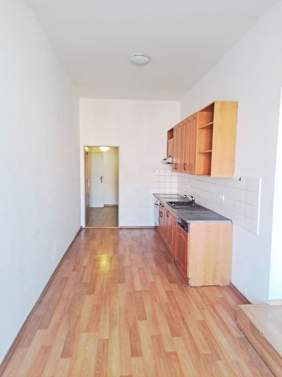 Prenájom bytu 2-izbový 65 m², Husova, Třeboň, Jihočeský kraj Prenájom bytu 2-izbový 65 m², Husova, Třeboň, Jihočeský kraj