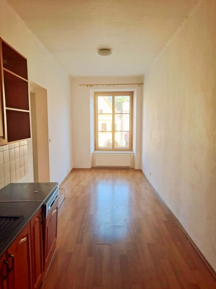 Prenájom bytu 2-izbový 65 m², Husova, Třeboň, Jihočeský kraj Prenájom bytu 2-izbový 65 m², Husova, Třeboň, Jihočeský kraj